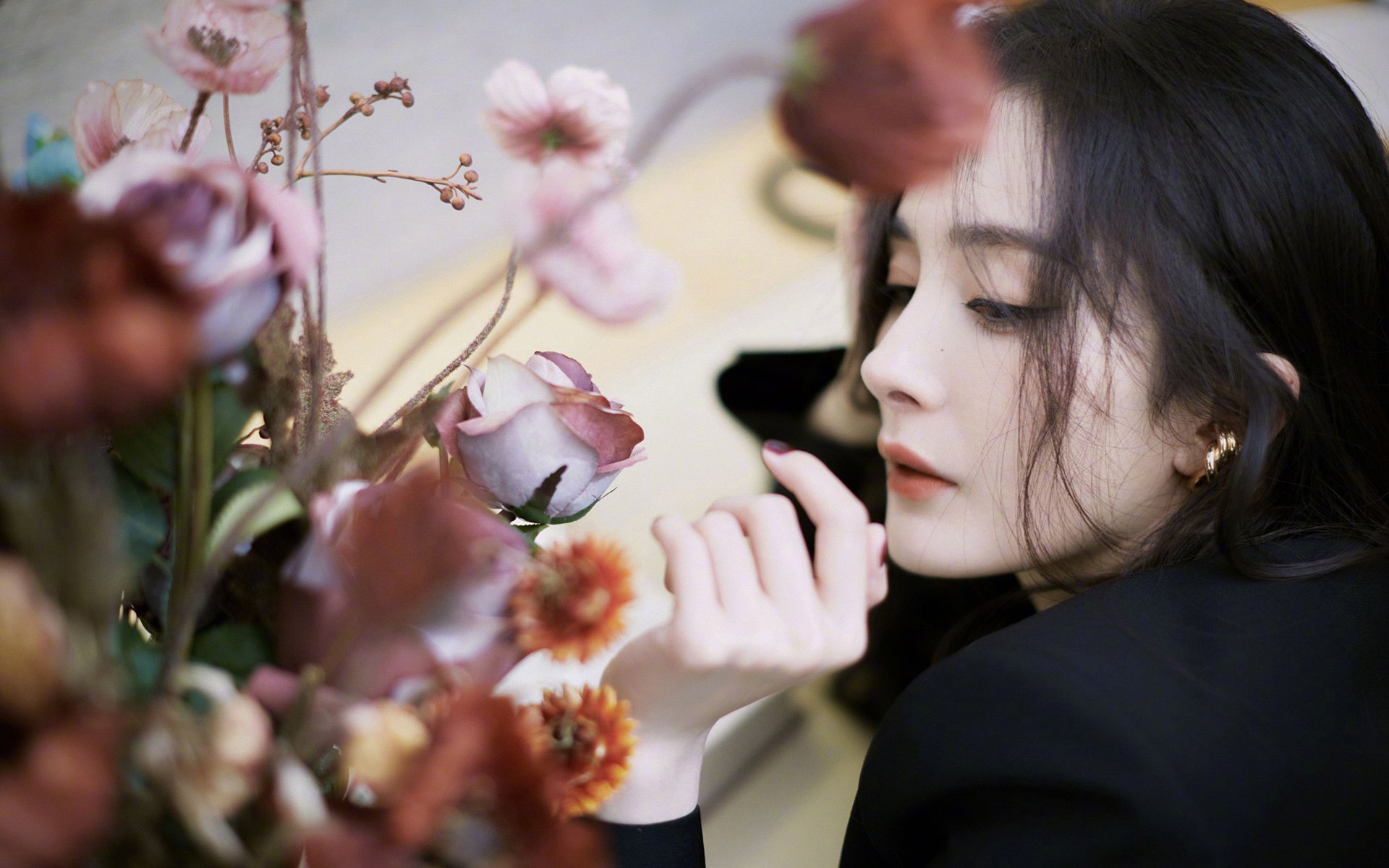 伊朗男足在巴黎奥运会上展现出强大的进攻火力，伊朗男足球星